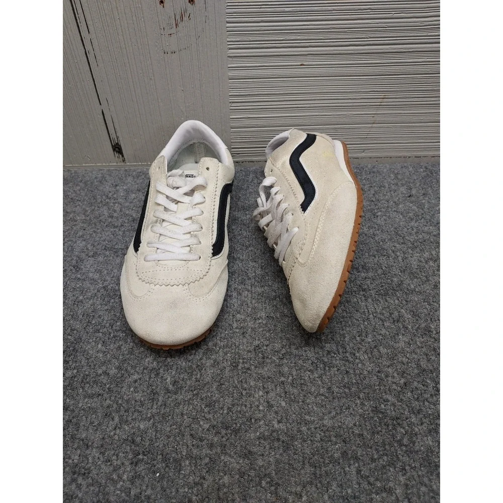 Vans Men Athletic Sneakers 8.5 Cream White Lace Up Round Toe Comfort Logo Active